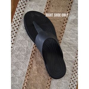 RIGHT SHOE ONLY Crocs 1 SHOE Black Slide Sandal Comfortable Toe-Post Right Foot